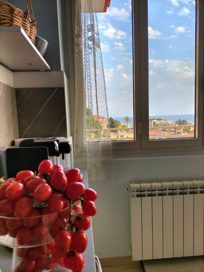 Attico Con Vista Mozzafiato Leilighet Bordighera Eksteriør bilde